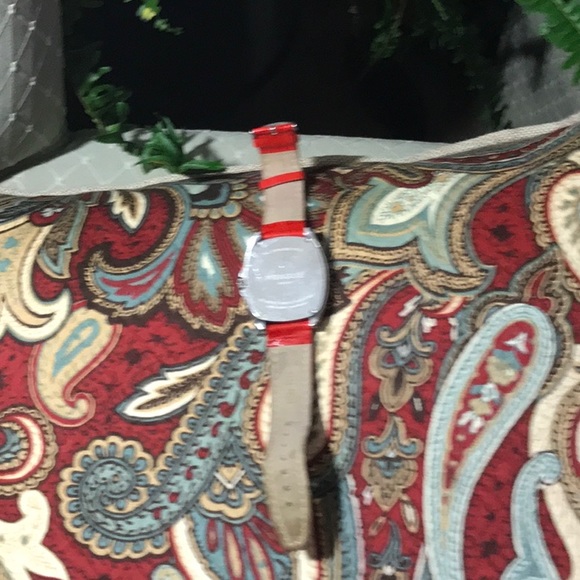 Prague Ladies Watch - Picture 2 of 4